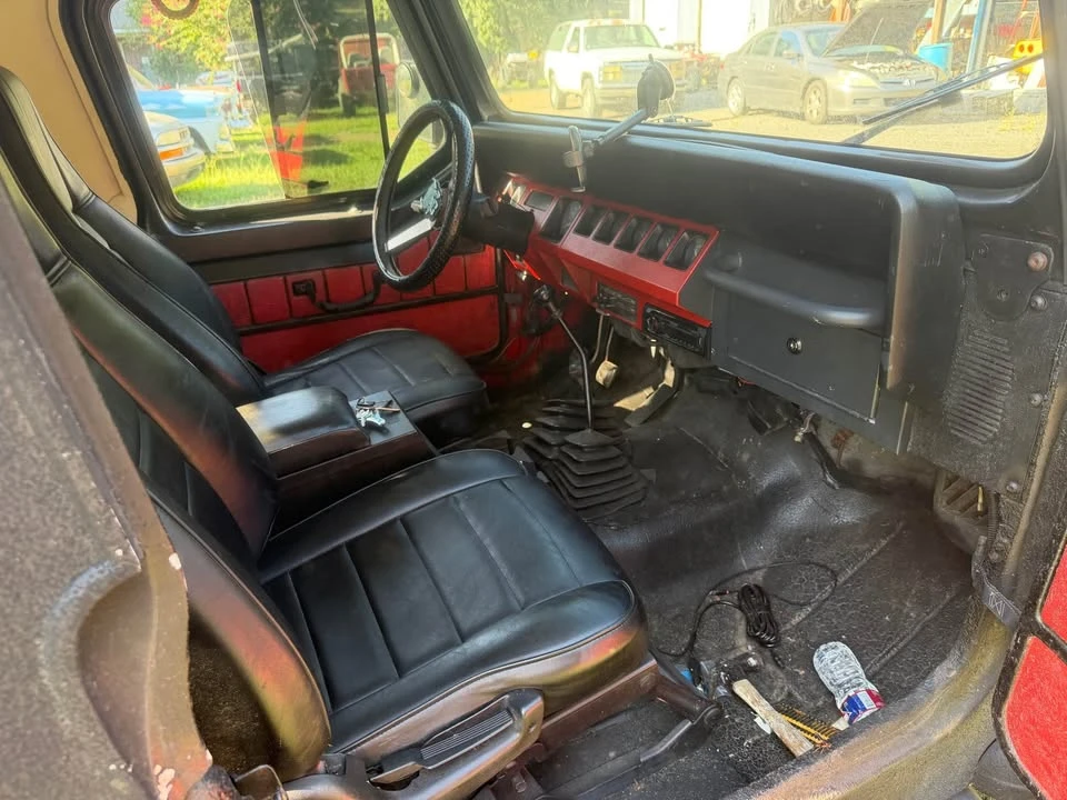 1993 Jeep YJ Wrangler - Image 5 of 14