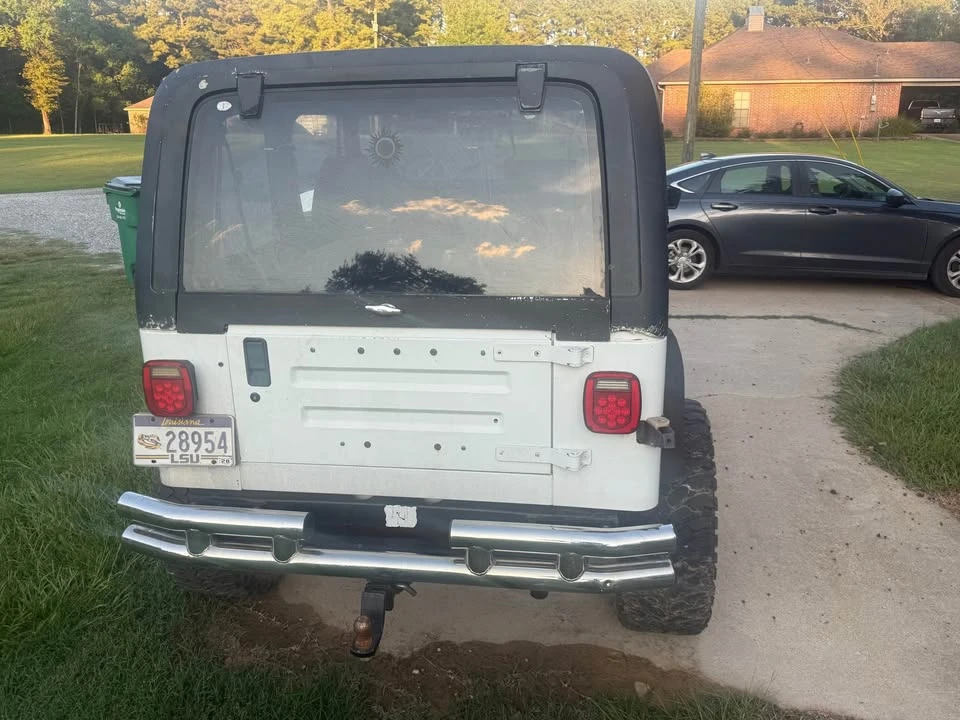 1993 Jeep YJ Wrangler - Image 4 of 9