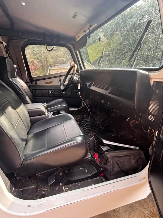 1993 Jeep YJ Wrangler - Image 6 of 12