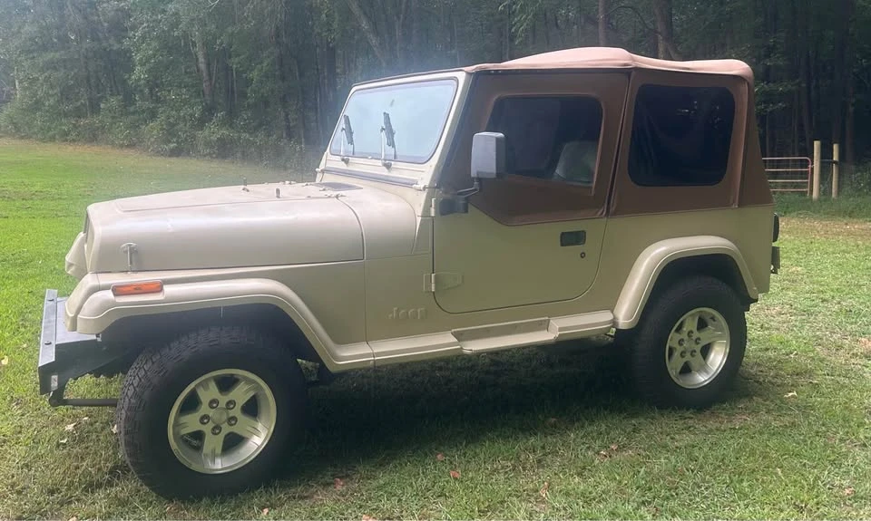 1993 Jeep YJ Wrangler - Image 5 of 9