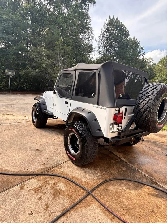 1993 Jeep YJ Wrangler - Image 5 of 12