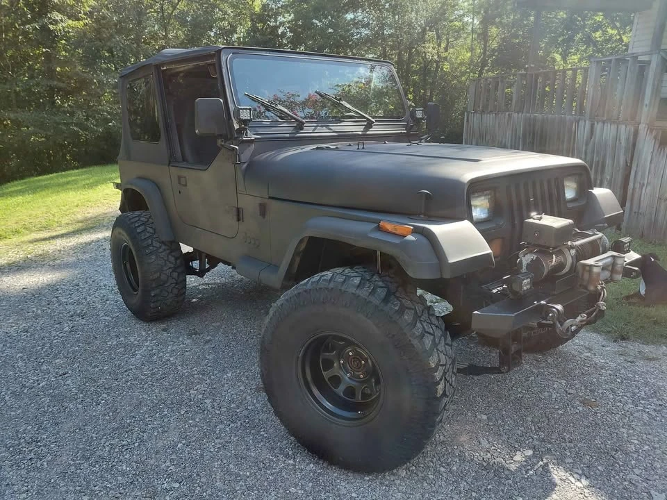 1993 Jeep YJ Wrangler - Image 10 of 15