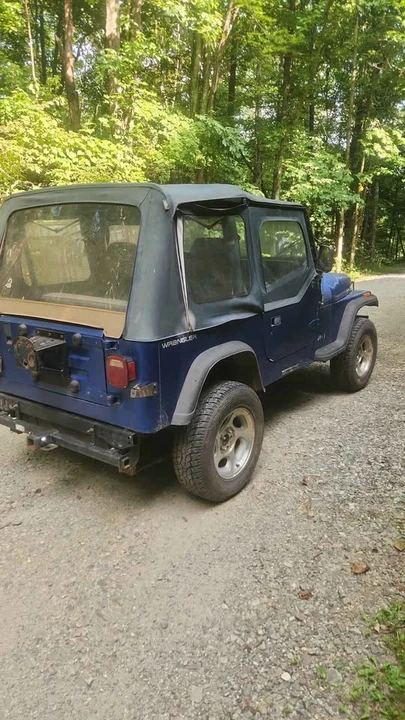 1993 Jeep YJ Wrangler - Image 5 of 8