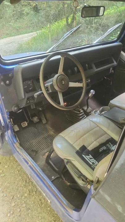 1993 Jeep YJ Wrangler - Image 8 of 8