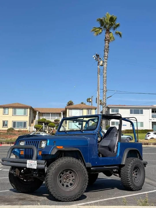 1993 Jeep YJ Wrangler - Image 6 of 10