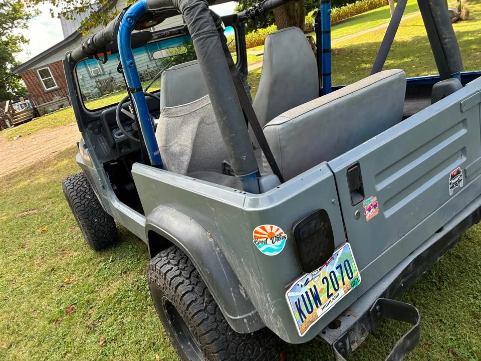 1993 Jeep YJ Wrangler - Image 7 of 10