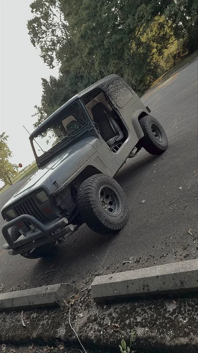 1993 Jeep YJ Wrangler - Image 10 of 10
