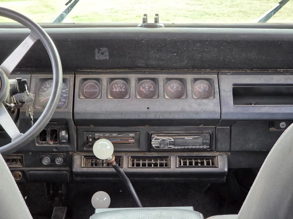 1993 Jeep YJ Wrangler - Image 10 of 13