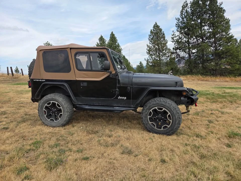 1993 Jeep YJ Wrangler - Image 2 of 13