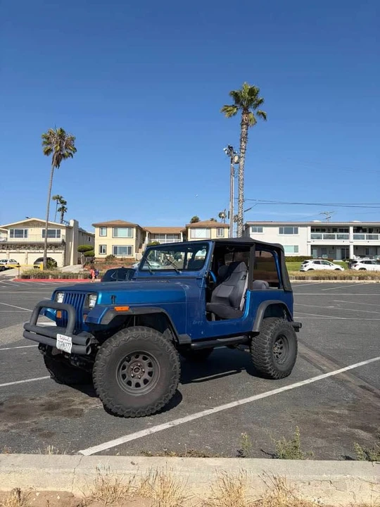 1993 Jeep YJ Wrangler - Image 5 of 10