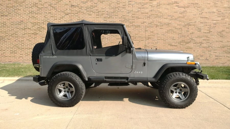 1993 Jeep YJ Wrangler - Image 8 of 12