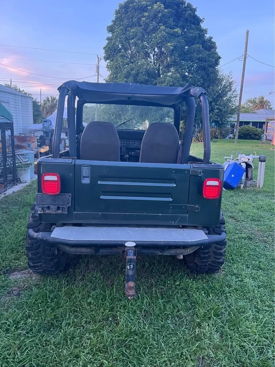 1993 Jeep YJ Wrangler - Image 3 of 4