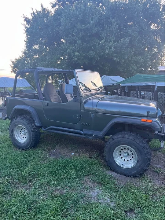 1993 Jeep YJ Wrangler - Image 2 of 4