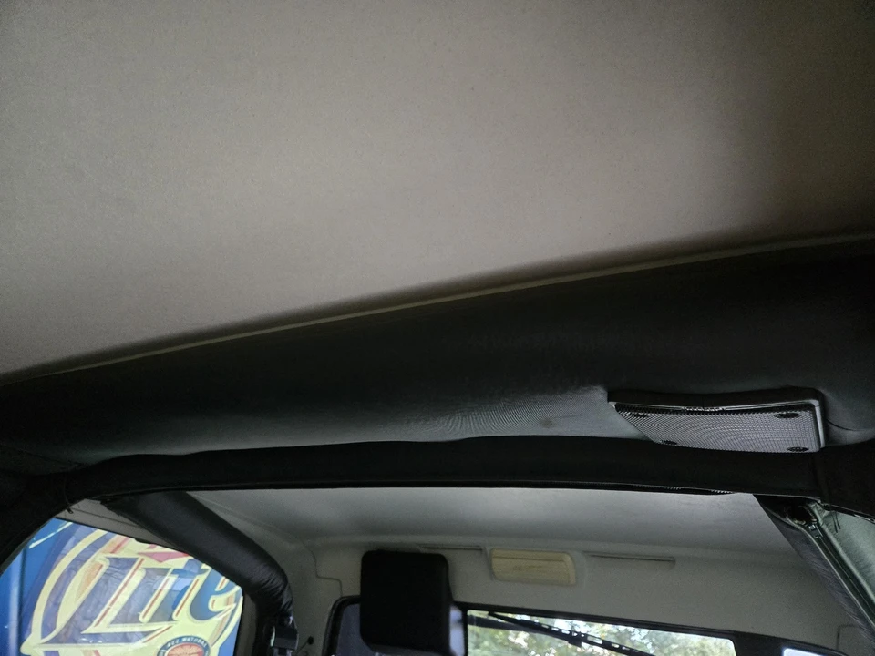 1993 Jeep YJ Wrangler - Image 5 of 15