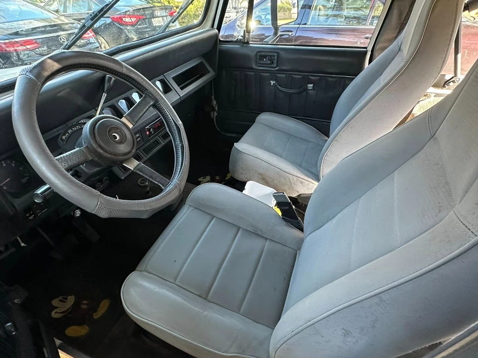 1993 Jeep YJ Wrangler - Image 9 of 20