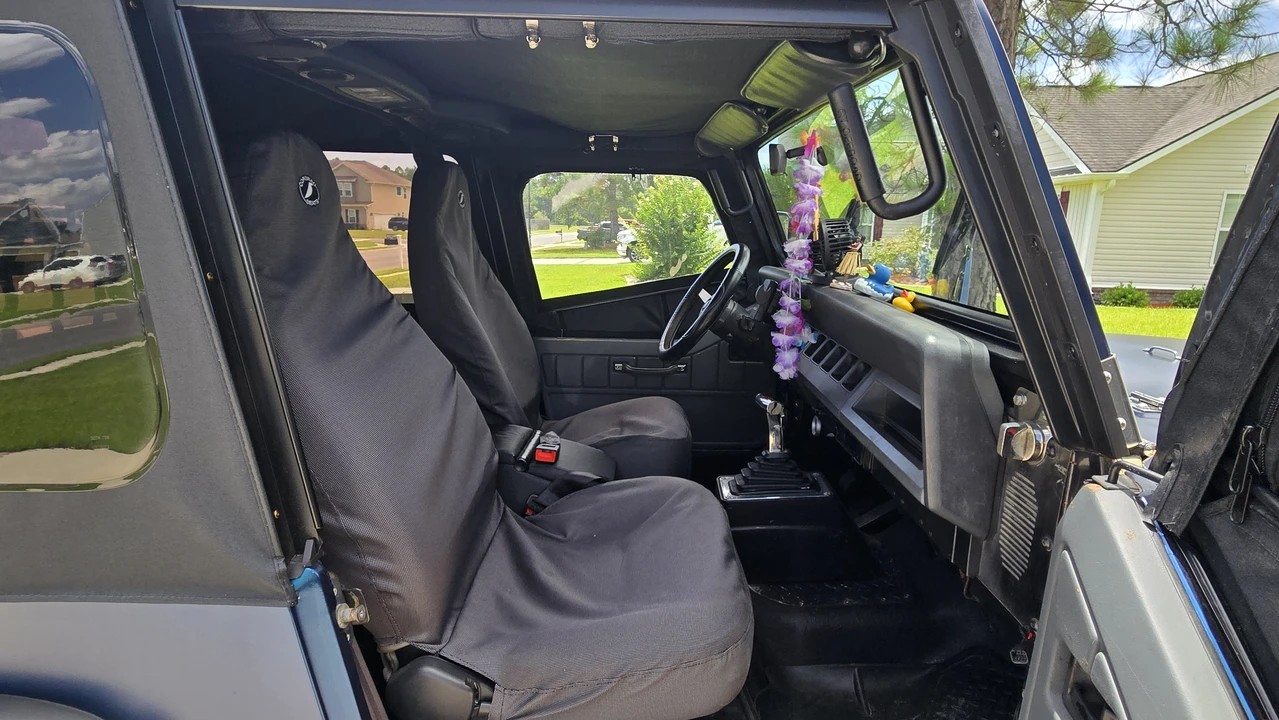 1993 Jeep YJ Wrangler - Image 8 of 14