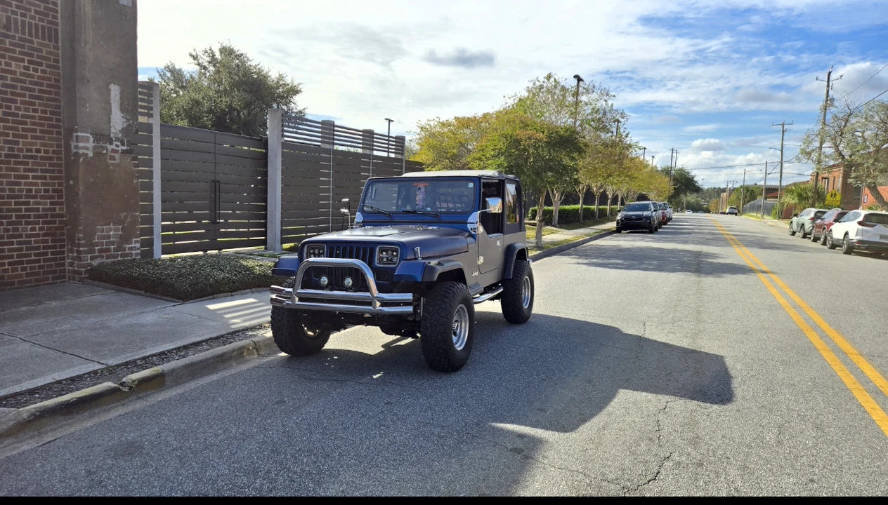 1993 Jeep YJ Wrangler - Image 6 of 14