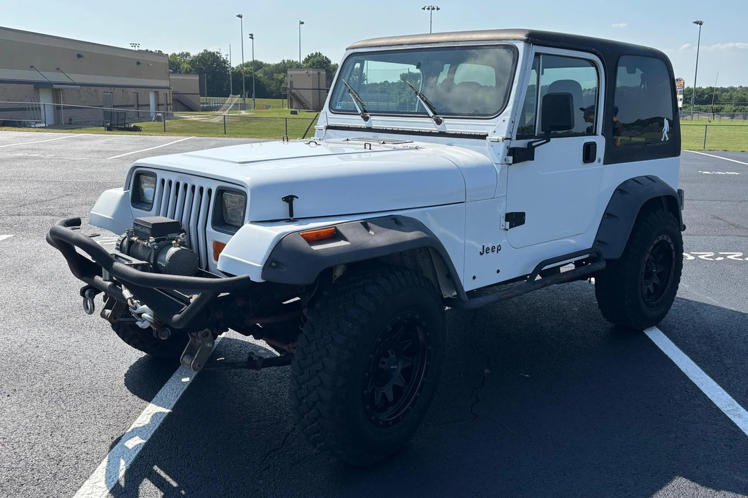 1993 Jeep YJ Wrangler - Image 3 of 31