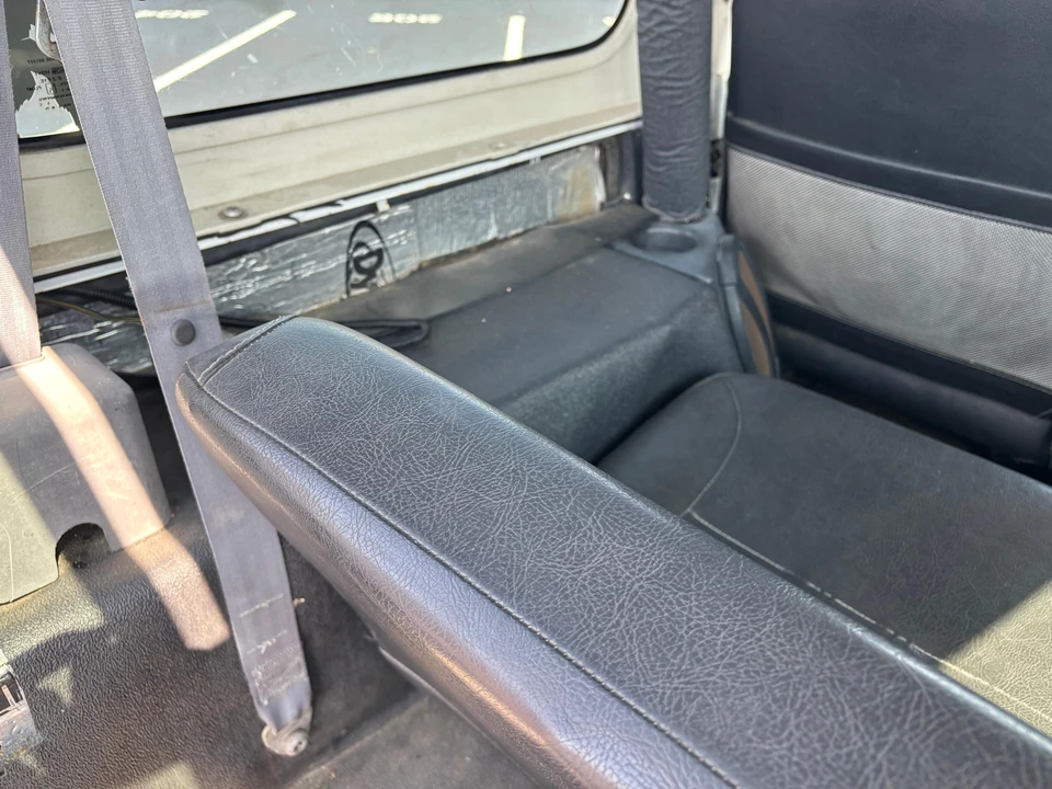 1993 Jeep YJ Wrangler - Image 28 of 31