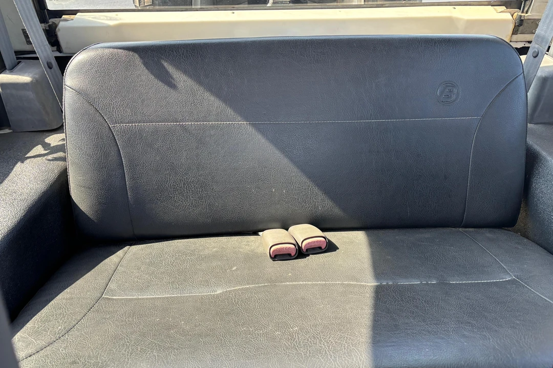 1993 Jeep YJ Wrangler - Image 23 of 31