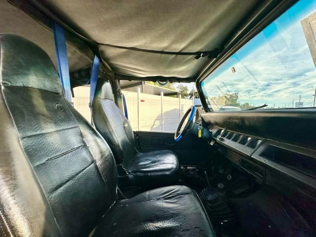 1993 Jeep YJ Wrangler - Image 12 of 15