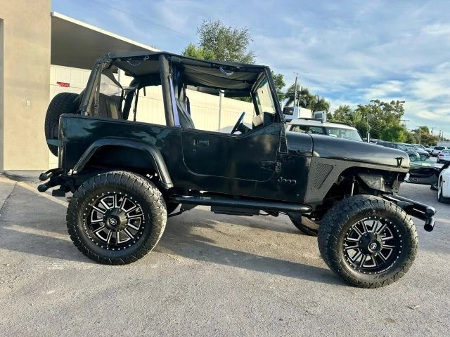 1993 Jeep YJ Wrangler - Image 5 of 15