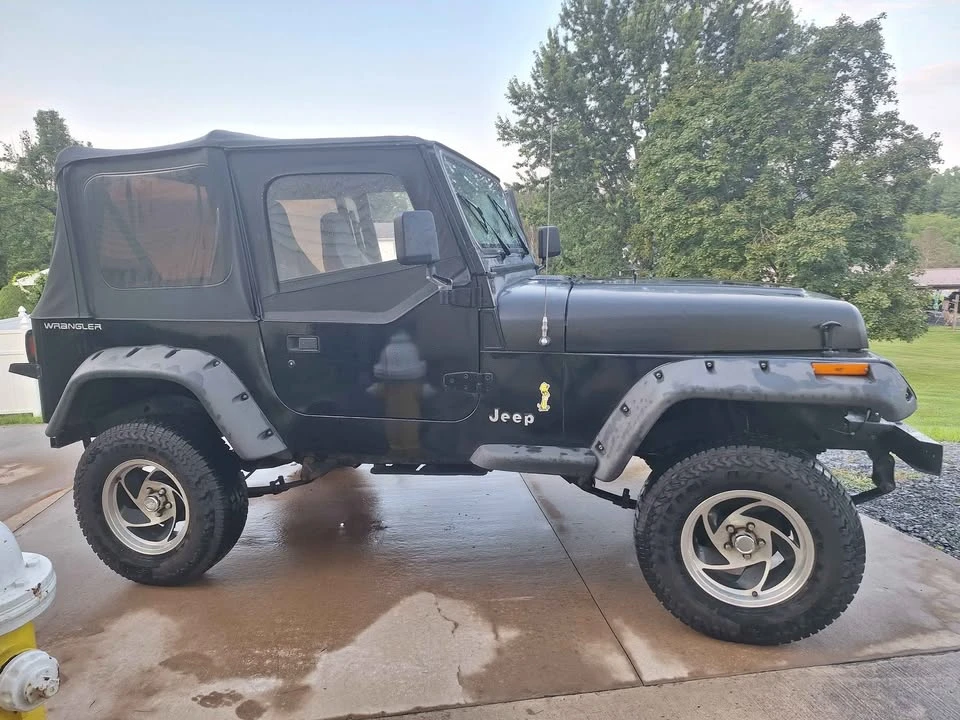 1993 Jeep YJ Wrangler - Image 8 of 10