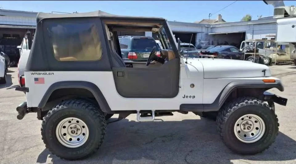 1993 Jeep YJ Wrangler - Image 4 of 14