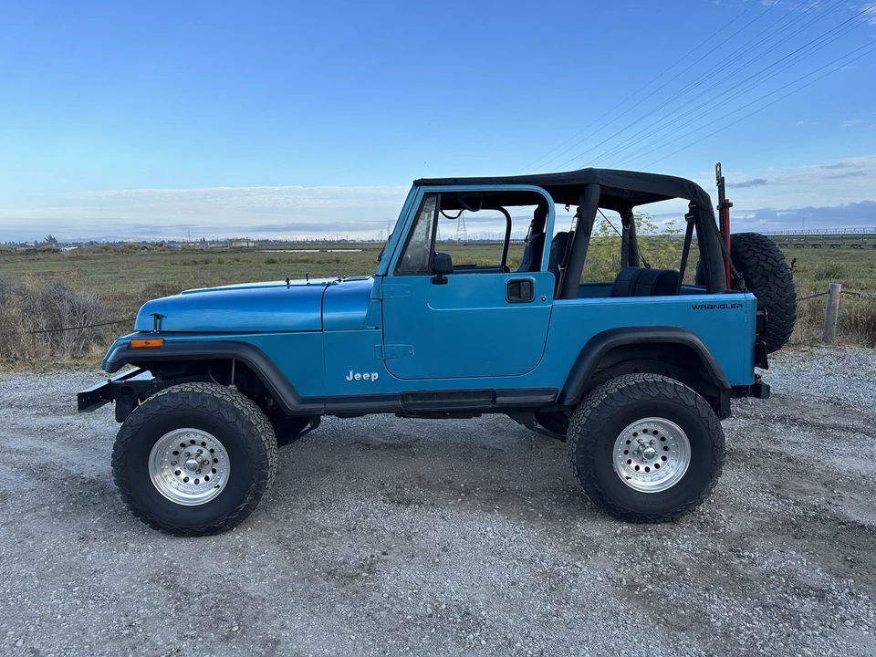 1993 Jeep YJ Wrangler - Image 12 of 31