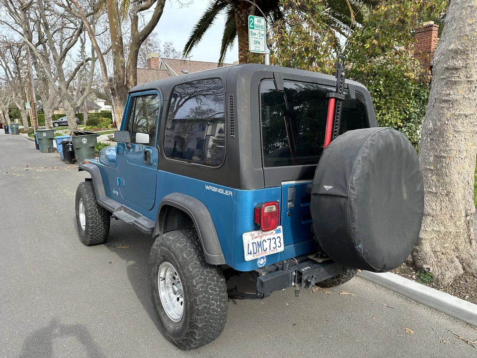 1993 Jeep YJ Wrangler - Image 20 of 31