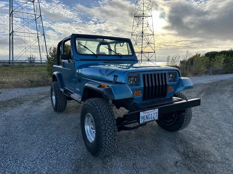 1993 Jeep YJ Wrangler - Image 9 of 31