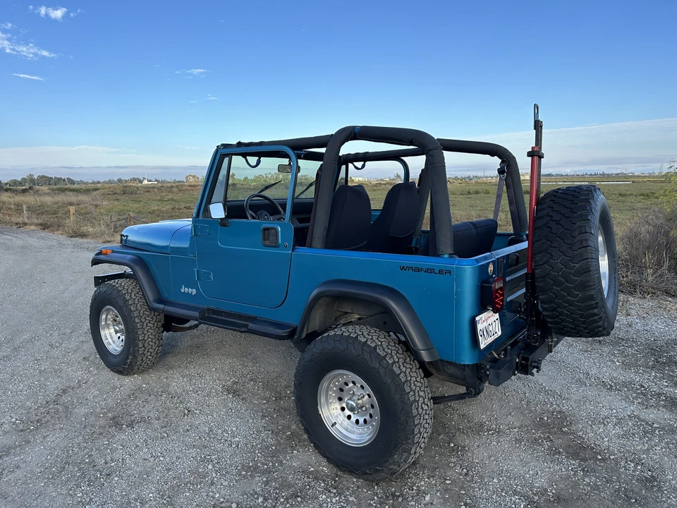 1993 Jeep YJ Wrangler - Image 4 of 31