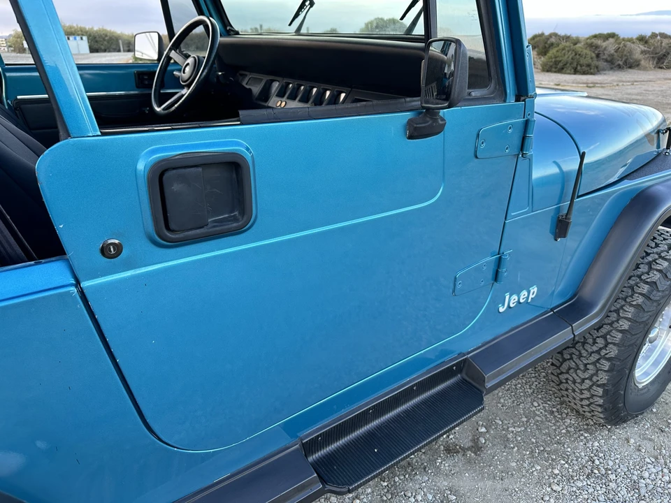 1993 Jeep YJ Wrangler - Image 27 of 31