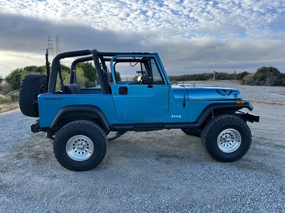 1993 Jeep YJ Wrangler - Image 7 of 31