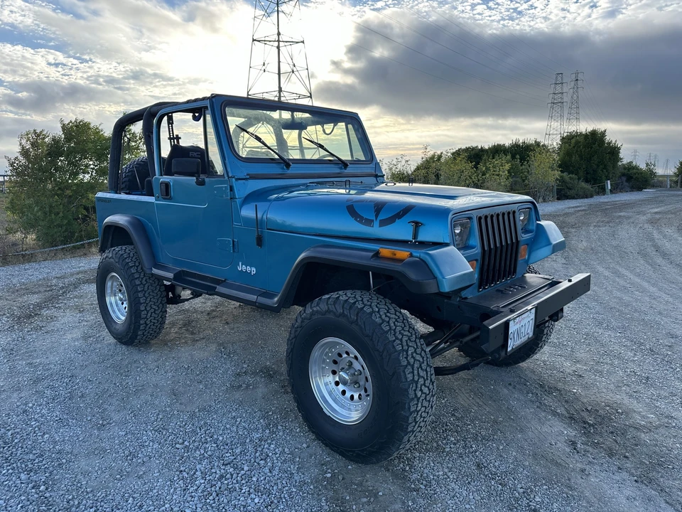 1993 Jeep YJ Wrangler - Image 8 of 31
