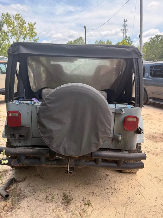 1993 Jeep YJ Wrangler - Image 6 of 11