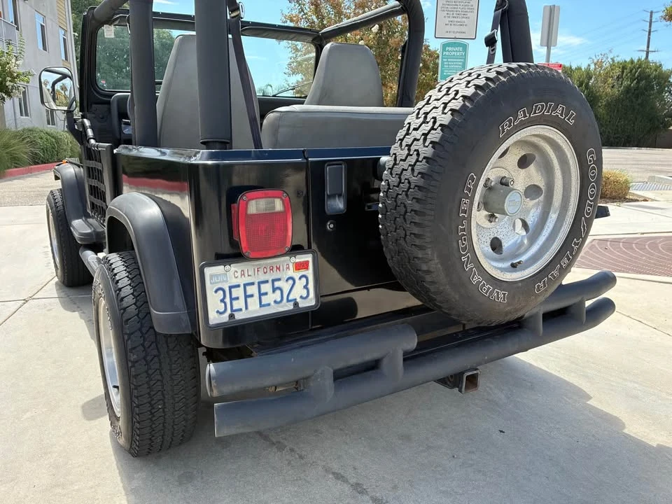 1993 Jeep YJ Wrangler - Image 17 of 17