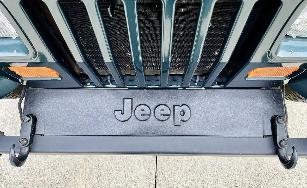 1993 Jeep YJ Wrangler - Image 24 of 31