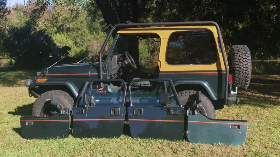 1993 Jeep YJ Wrangler - Image 7 of 12