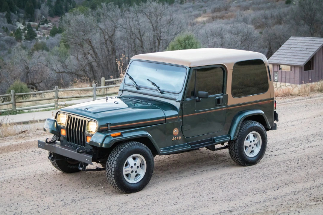 1993 Jeep YJ Wrangler - Image 12 of 31