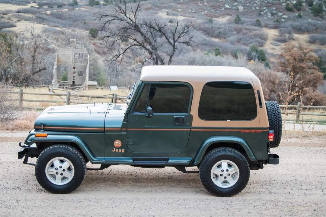 1993 Jeep YJ Wrangler - Image 27 of 31