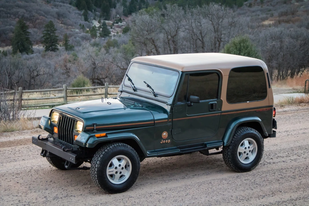1993 Jeep YJ Wrangler - Image 13 of 31