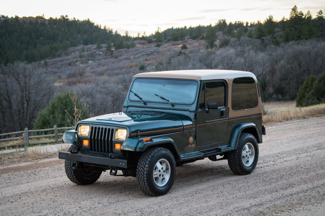1993 Jeep YJ Wrangler - Image 8 of 31