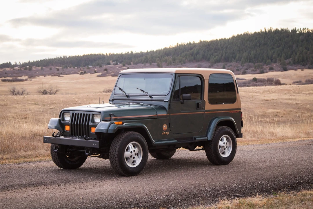 1993 Jeep YJ Wrangler - Image 10 of 31