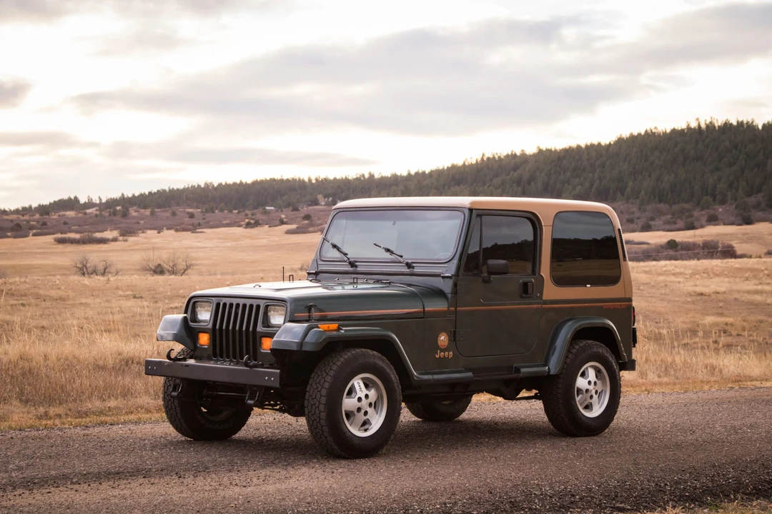 1993 Jeep YJ Wrangler - Image 16 of 31
