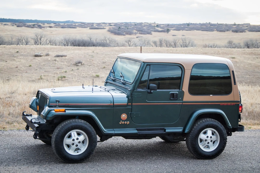 1993 Jeep YJ Wrangler - Image 19 of 31