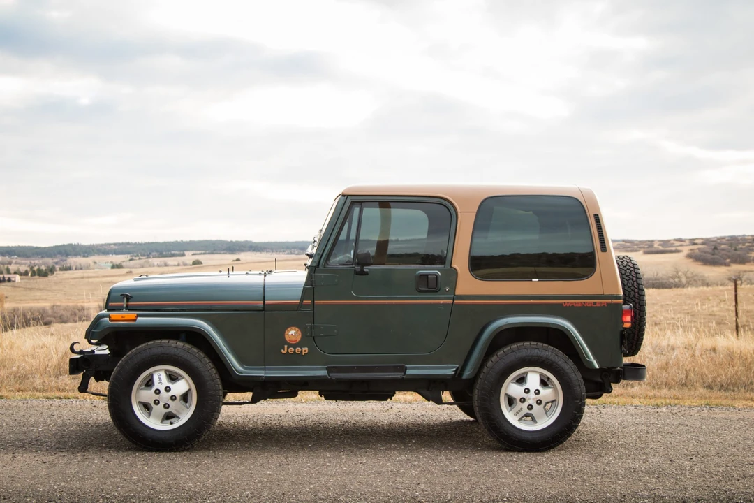 1993 Jeep YJ Wrangler - Image 22 of 31
