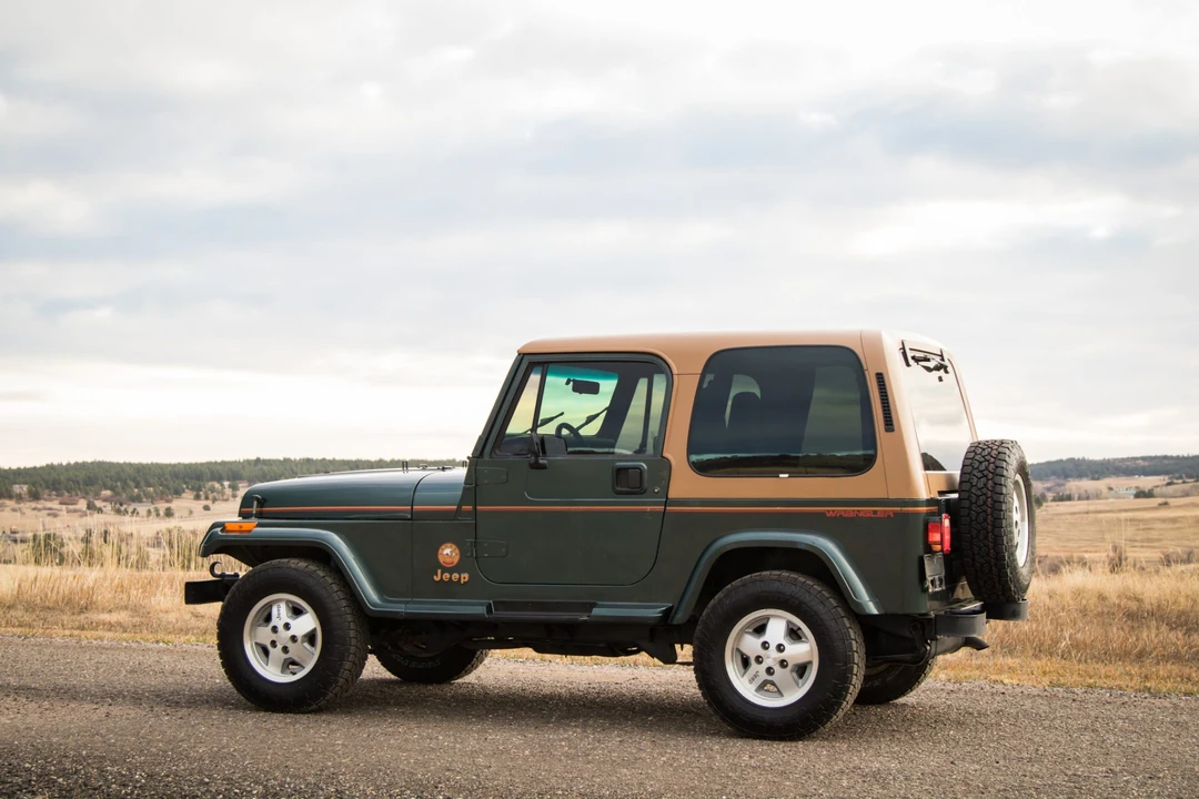 1993 Jeep YJ Wrangler - Image 28 of 31