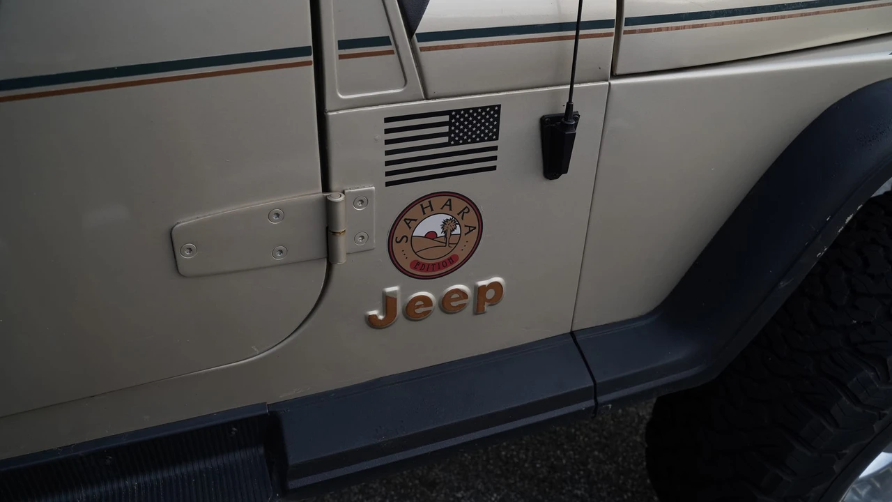 1993 Jeep YJ Wrangler - Image 26 of 31