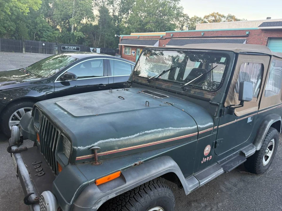 1993 Jeep YJ Wrangler - Image 2 of 22